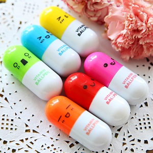 New-2pcs-lot-lovely-kawaii-pill-ballpoint-pen-Cute-learning-stationery-Student-prize-vitamin-pill-novelty